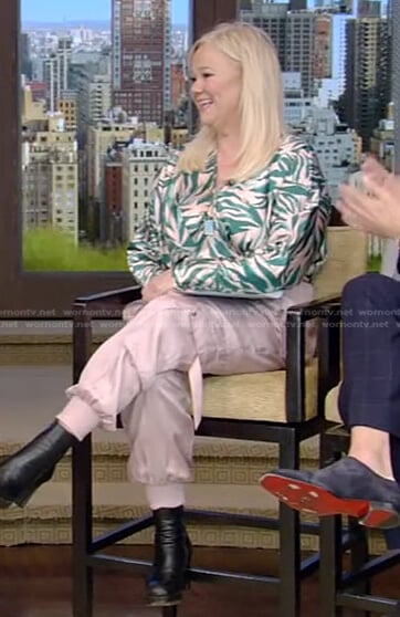 Caroline Rhea’s pink satin utility pants on Live with Kelly and Ryan