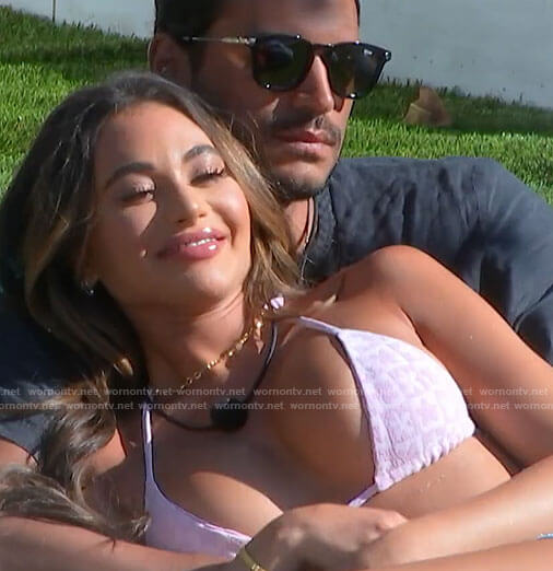Courtney’s pink flower bikini on Love Island USA