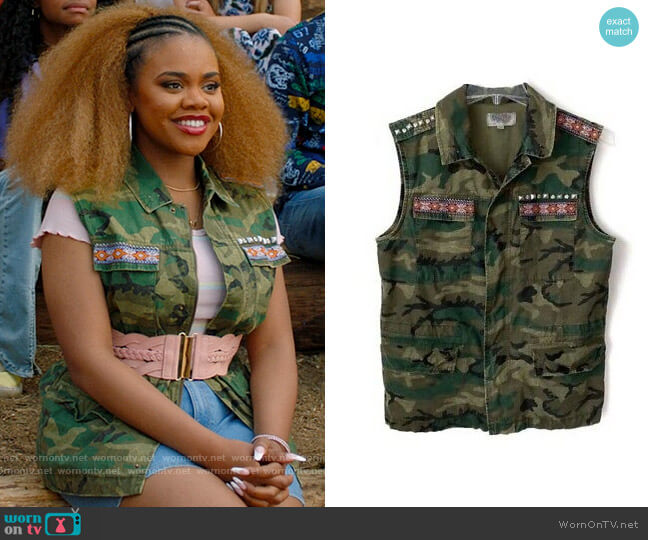 Ecote Camo Vest worn by Kourtney (Dara Renee) on High School Musical The Musical The Series