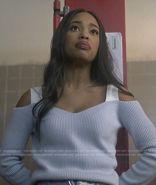 Faran’s blue cold-shoulder sweater on Pretty Little Liars Original Sin