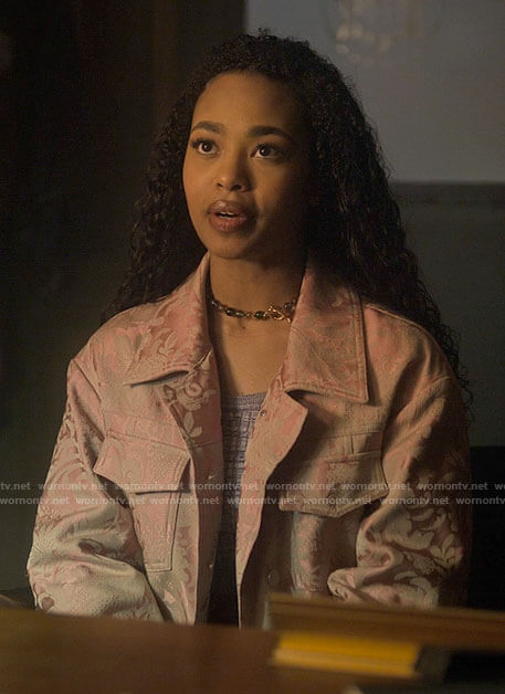 Faran’s pink floral jacket on Pretty Little Liars Original Sin