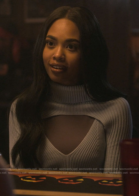 Faran’s blue shrug and top set on Pretty Little Liars Original Sin