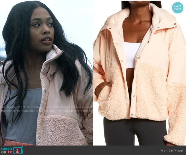Free People Adventure Awaits Fleece Jacket in Peach Campagne worn by Faran Bryant (Zaria) on Pretty Little Liars Original Sin