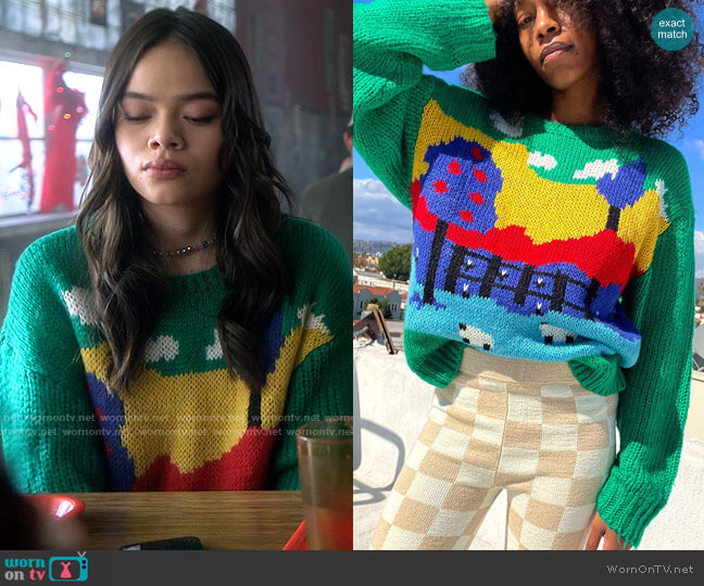 Lisa Says Gah Campagne Sweater - Cottage Scene worn by Minnie 'Mouse' Honrada (Malia Pyles) on Pretty Little Liars Original Sin