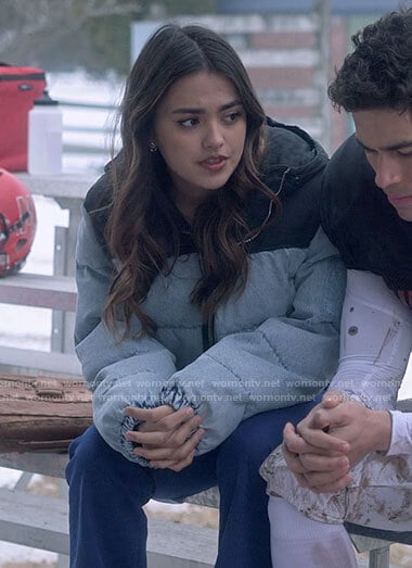 Noa’s denim puffer jacket on Pretty Little Liars Original Sin