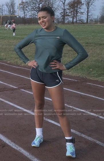 Noa’s rabbit running top and shorts on Pretty Little Liars Original Sin