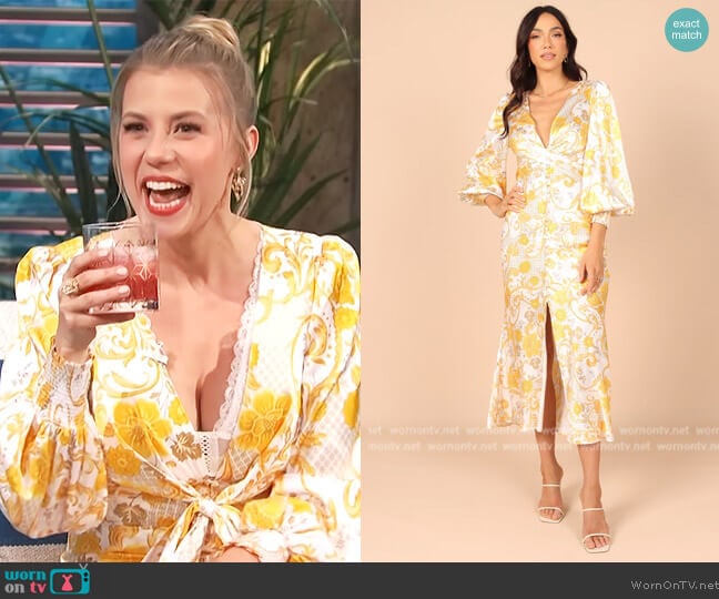 Petal + Pup Madam Long Sleeve Midi Dress worn by Jodie Sweetin on E! News