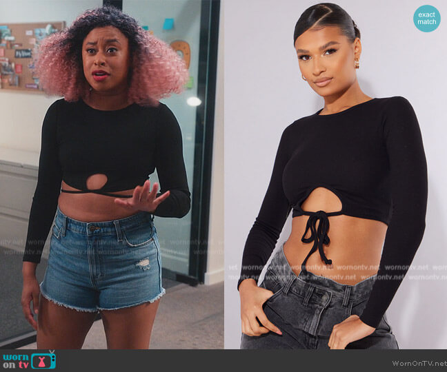 Pretty Little Thing Black Rib Tie Hem Crop Top worn by Phoebe (Phoebe Robinson) on Everythings Trash