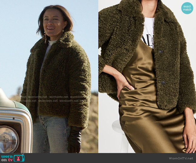 Rag & Bone Hesper Faux Fur Coat worn by Maria DeLuca (Heather Hemmens) on Roswell New Mexico