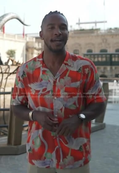 Scott’s red crane print shirt on Access Hollywood