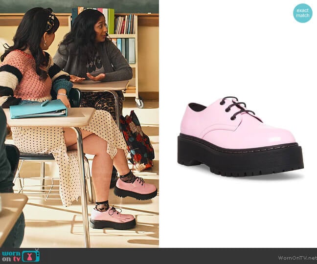 Steve Madden Brenton Pink Patent Boots worn by Eleanor Wong (Ramona Young) on Never Have I Ever