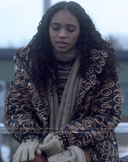 Tabby’s black printed puffer  jacket on Pretty Little Liars Original Sin