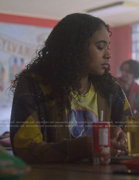 Tabby’s yellow argyle cardigan on Pretty Little Liars Original Sin