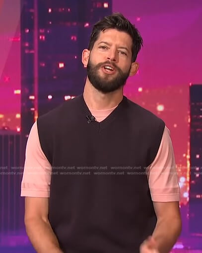 Hunter March’s knit vest on E! News Nightly Pop