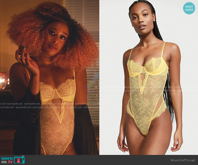 Victorias Secret Wicked Unlined Balconette Teddy in Lemon worn by Phoebe (Phoebe Robinson) on Everythings Trash