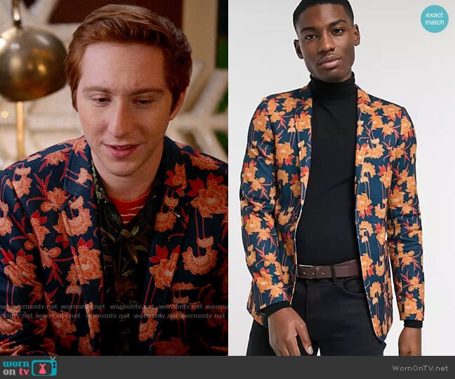 ASOS Design Super Skinny Jersey Blazer with Floral Print in Navy worn by Big Red (Larry Saperstein) on High School Musical The Musical The Series