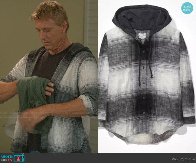 American Eagle Oversized Hooded Flannel Shirt worn by Johnny Lawrence (William Zabka) on Cobra Kai