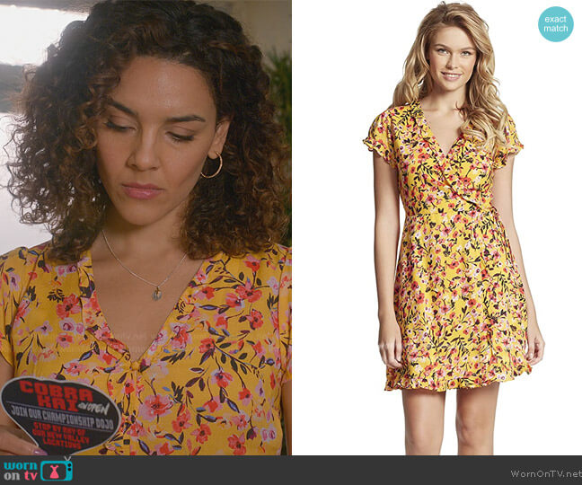 Jessica Simpson Jessica Simpson Womens Sade Printed Mini Wrap Dress worn by (Vanessa Rubio) on Cobra Kai