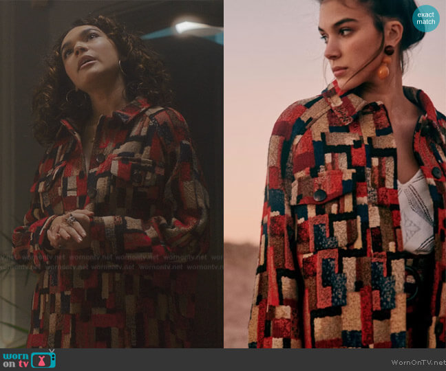 Sezane Tom Jacket worn by Flora (Paulina Chavez) on Fate The Winx Saga