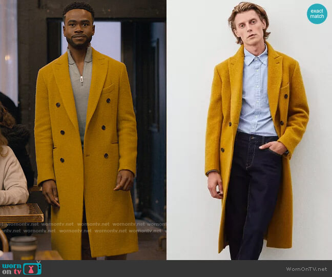 Todd Snyder Italian Boucle Double Breasted Topcoat in Chartreuse worn by Tyler Robinson (Bradley Gibson) on Partner Track