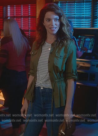 Amanda’s flared jeans with seams on Cobra Kai