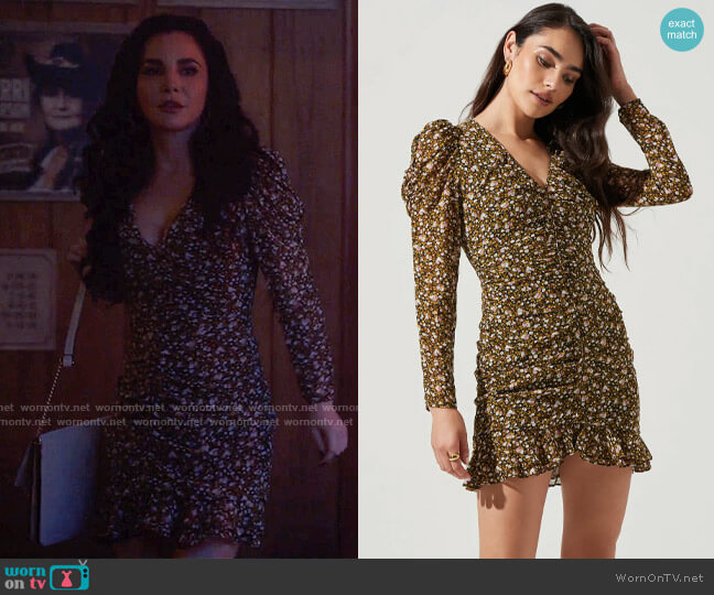 ASTR Kimbra Dress in Black Mustard Ditsy worn by Catt Phoenix (Martha Higareda) on Monarch