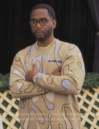 Tyrone’s rain drop print sweatshirt on The Real Housewives of Atlanta
