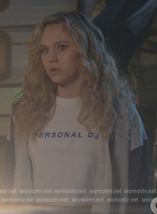 Courtney’s white Personal DJ print tee on Stargirl