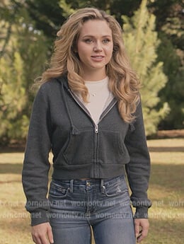 Coutney’s gray hoodie on Stargirl