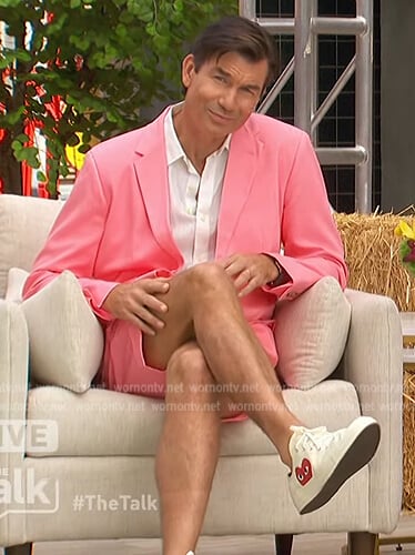 Jerry’s pink blazer on The Talk