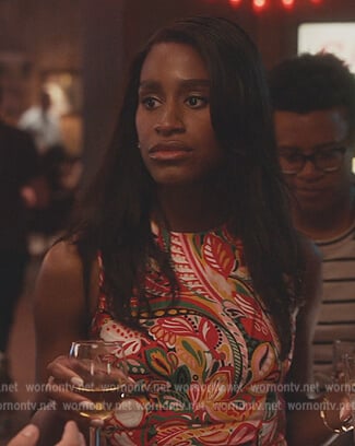 Jessie’s floral print midi dress on Everythings Trash