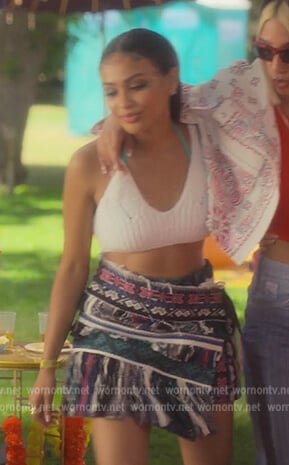 Kiela’s fringe woven mini skirt on Grown-ish