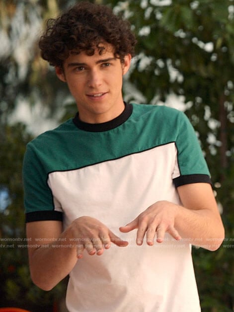 Ricky’s green and white t-shirt on High School Musical The Musical The Series