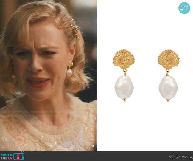 Soru Jewellery Capri Earrings worn by Stella (Hannah van der Westhuysen) on Fate The Winx Saga