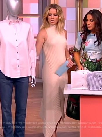 Sara’s white ribbed asymmetric dress on The View