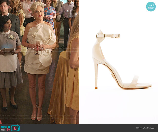 Veerah Venus Sandals in Gold Goddess worn by Alexis Carrington (Elaine Hendrix) on Dynasty