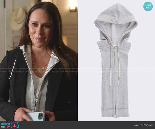 Veronica Beard Hoodie Dickey worn by Maddie Kendall (Jennifer Love Hewitt) on 9-1-1