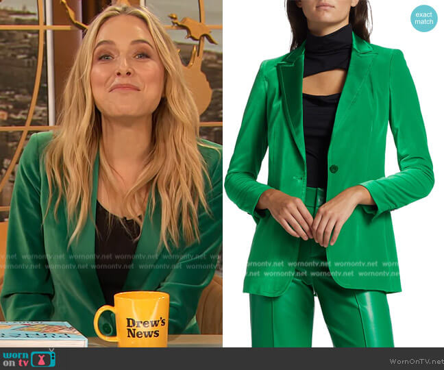 Alice + Olivia Breann Velour Blazer worn by Jenny Mollen on The Drew Barrymore Show