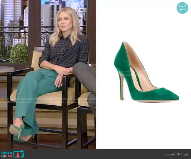 Gianvito Rossi Ellipsis Pointed Pumps worn by Kelly Ripa on Live with Kelly and Mark
