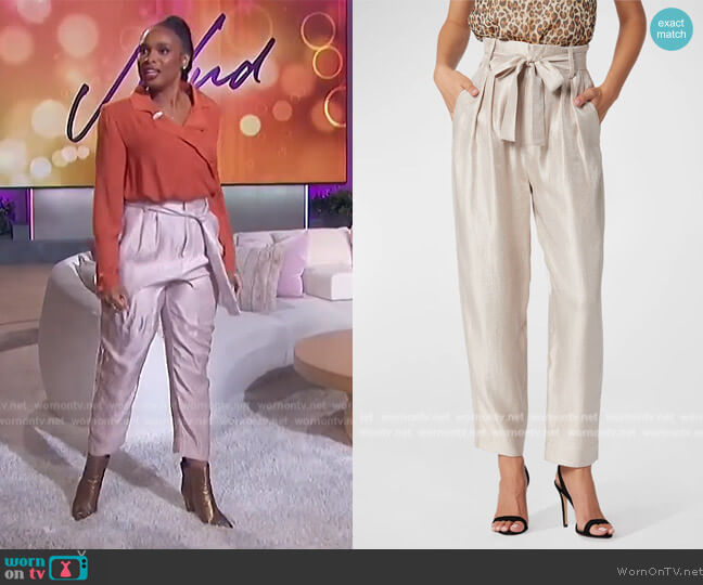 Joie Montgomery Pleated Cropped High-Rise Pants worn by Jennifer Hudson on The Jennifer Hudson Show
