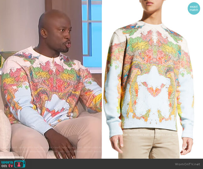 Burberry Burly Map Print Cotton Sweater worn by Akbar Gbajabiamila on The Talk
