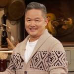 Danny Seo’s beige cardigan on The Drew Barrymore Show