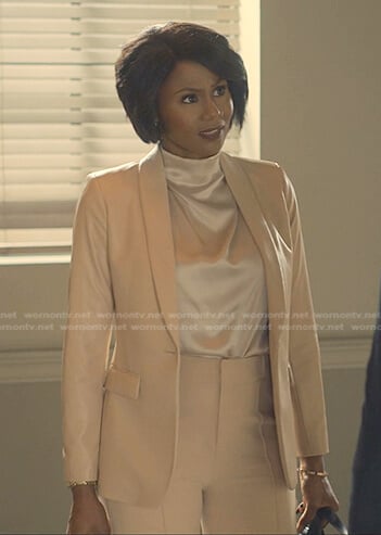 Jax’s beige leather blazer on Reasonable Doubt