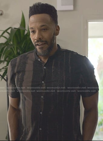 Lewis’s brown striped short sleeve shirt on Reasonable Doubt