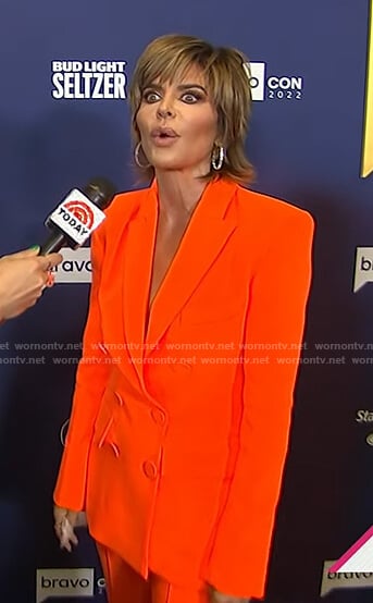 Lisa’s orange double breasted blazer at BravoCon on Today