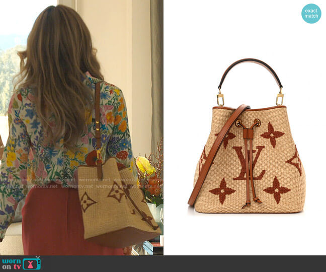 Louis Vuitton NeoNoe Raffia Bag worn by Daphne (Meghann Fahy) on The White Lotus