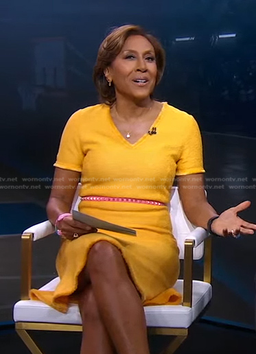 Robin’s orange v-neck knit dress on Good Morning America