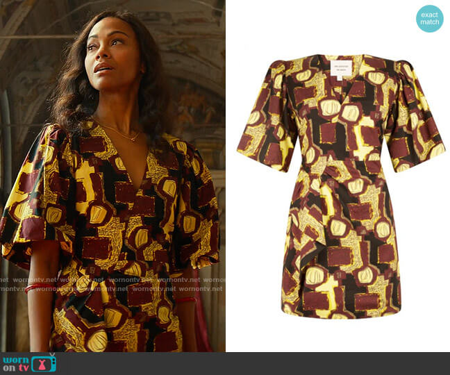 Rohe Lily Brasilia Art Print Dress worn by Amy Wheeler (Zoe Saldana) on From Scratch