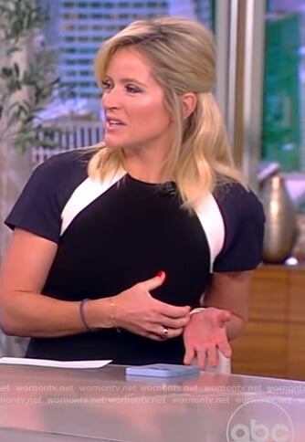 Sara’s black colorblock dress on The View
