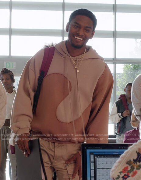 JR’s beige two-tone hoodie on All American Homecoming